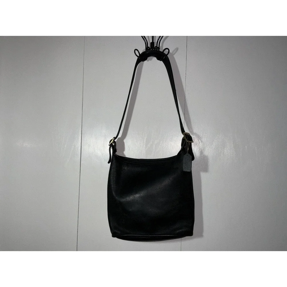 Vintage 2000 Black Slim Hobo Coach Bag -SEE PICS FOR SLIGHT IMPERFECTIONS